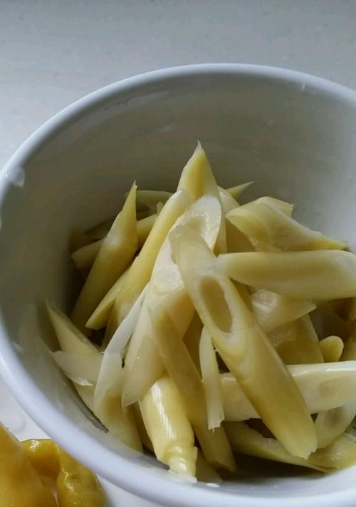 炸笋饼的制作方法(掌握这一技巧) 第2张 炸笋饼的制作方法(掌握这一技巧) 第2张