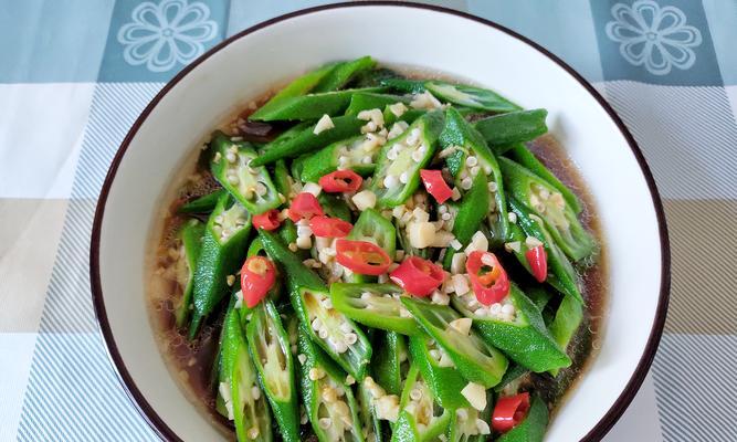 蒜香耗油秋葵怎么做？步骤和技巧有哪些？