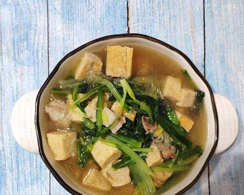美味五花肉炖冻豆腐（家庭美食大放送）