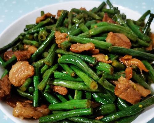 双丝炒五花肉怎么做？步骤和技巧有哪些？