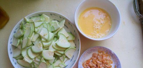美味健康，以西葫芦炒海米的制作方法（健康饮食）  第2张