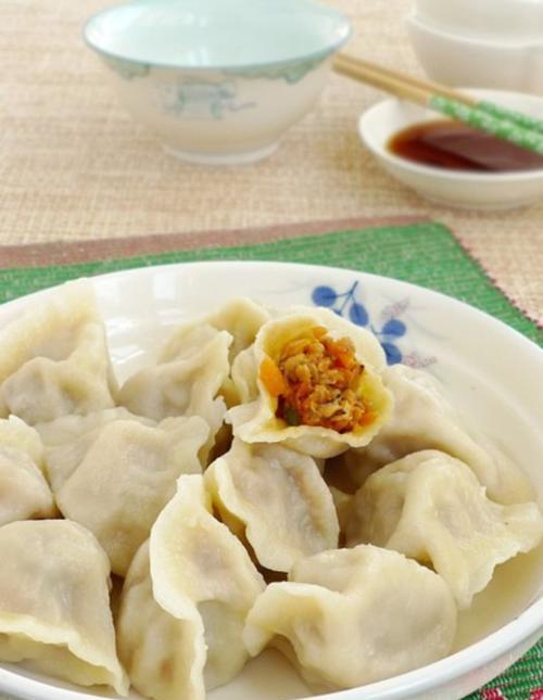 香菇肉饺子的制作方法（学会制作健康美味的香菇肉饺子）