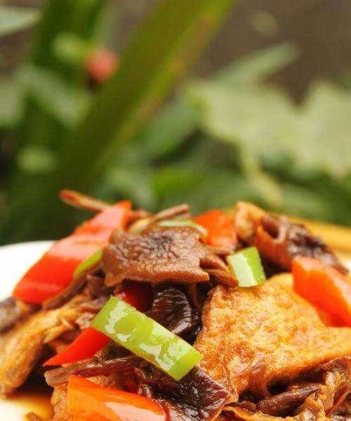 四季五花豆腐烧的做法（营养丰富）